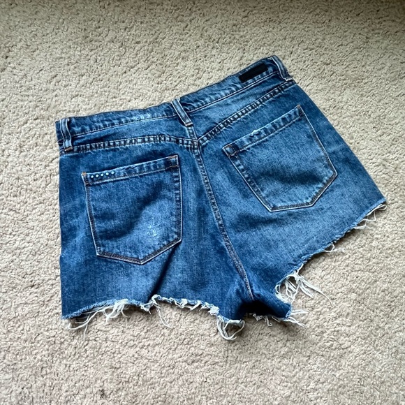 BLANKNYC the burrow jean shorts - Picture 5 of 7